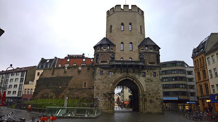 Kölle A(rchitketur)laaf!! Severinstorburg