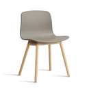 About A Chair AAC 12, Khaki 2.0, Eiche geseift