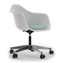 Eames Plastic Armchair RE PACC, Cotton white, Mit Sitzpolster, Eisblau / elfenbein